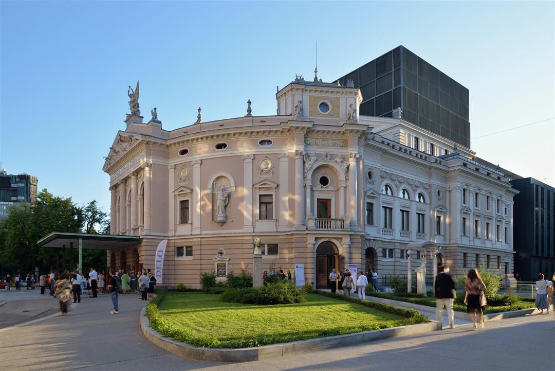 Opera Ljubljana, avtor Miran Kambic