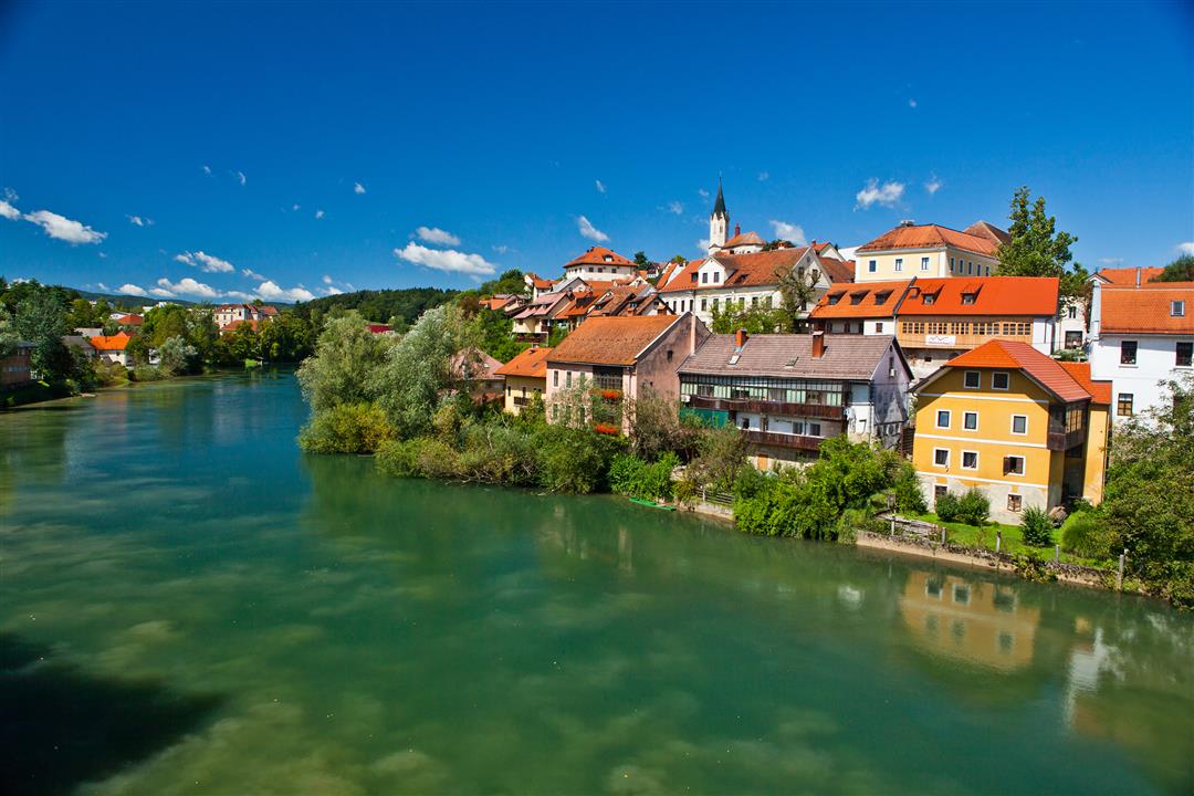 Pogled na Novo mesto, avtor Jošt Gantar